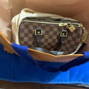 Very good condition Louis Voiiton